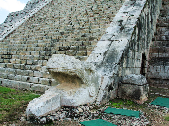 Chichen Itza.    …