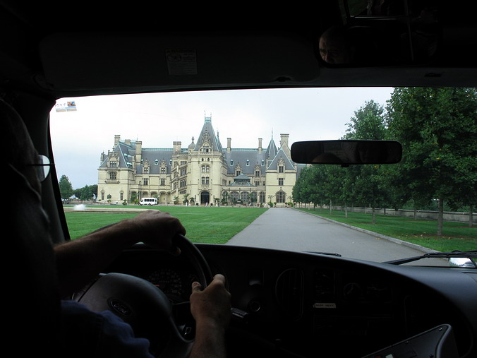  : ! ( )…
 . ,   •
Biltmore Estate. Asheville, North Carolina
