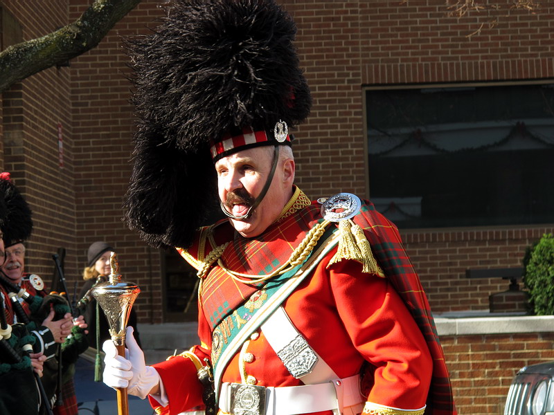 –  ,   ?!
    ,  •
Scottish Christmas Parade, Alexandria, Virginia • December 4, 2010