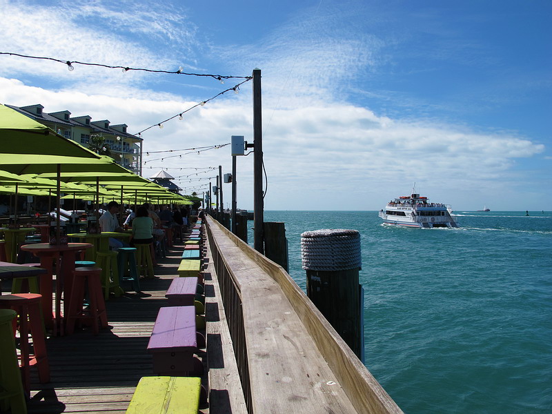   …  , !
•  ,    ,  • Key West, Florida