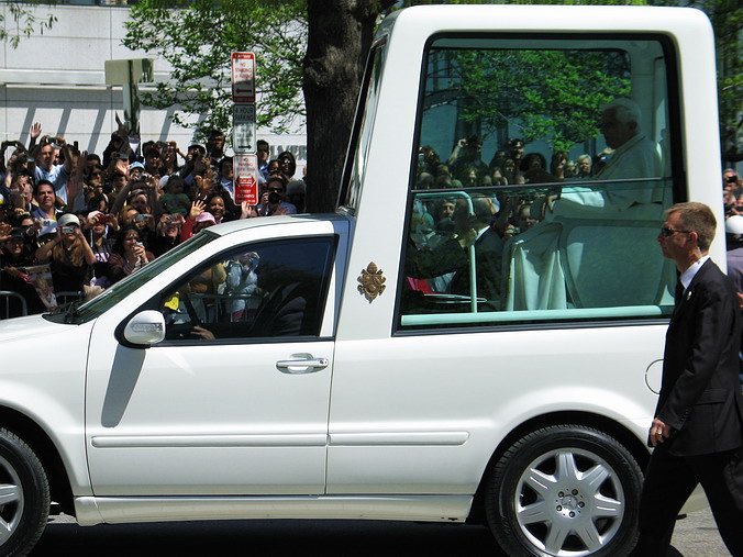 Pope Benedict XVI's Visit to Washington, DC • April 16, 2008
Визит Папы Римского Бенедикта XVI • Вашингтон, США • 16 апреля 2008 г.